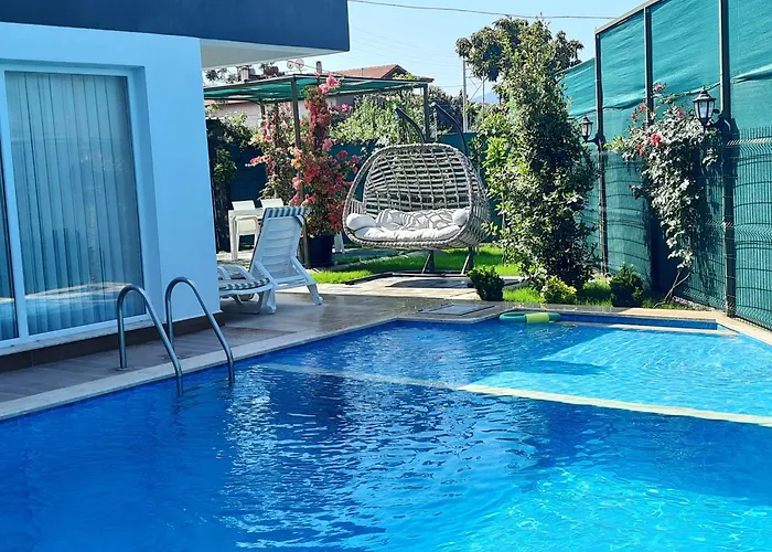 Tiele Villa *